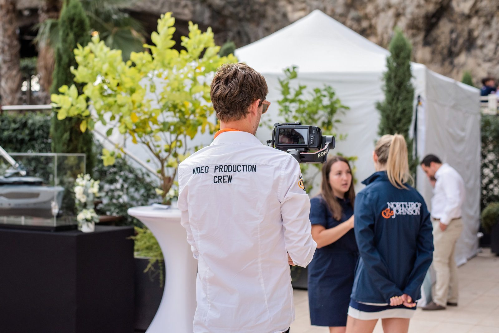 Dynamic capture in event photography at a prestigious French event