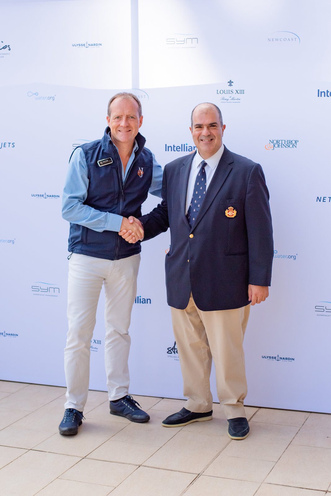 Artful frame in event photography at a vibrant yacht event