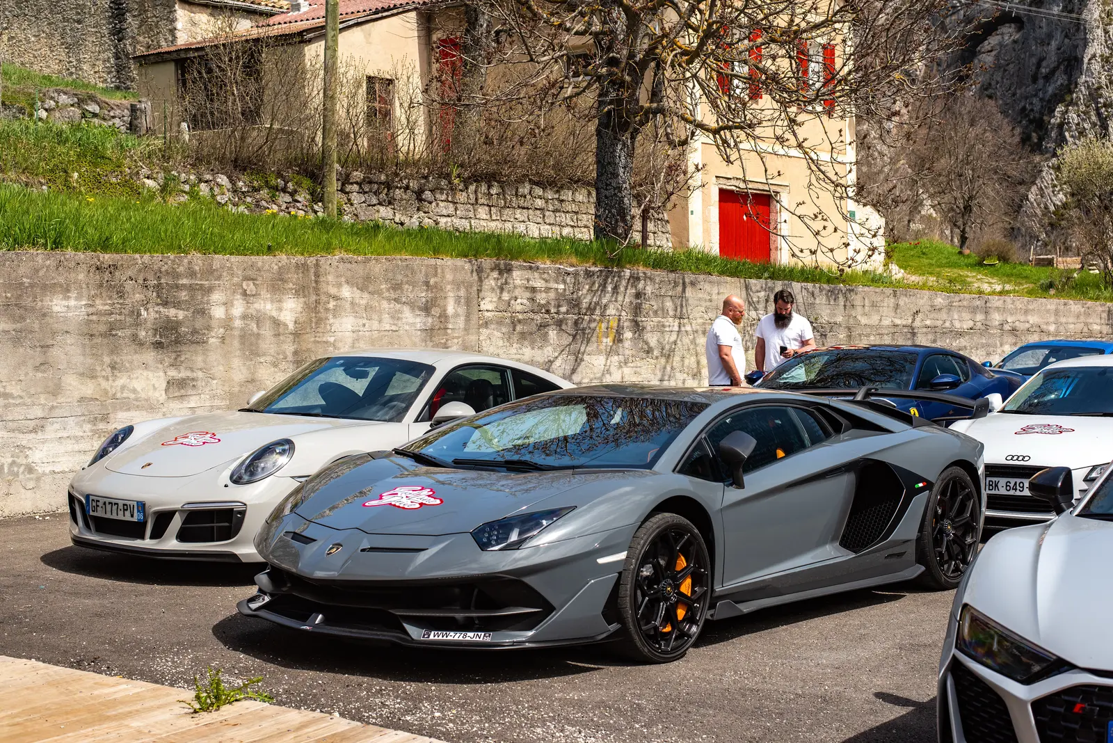 event-photography-fast-lane-drive-french-composition