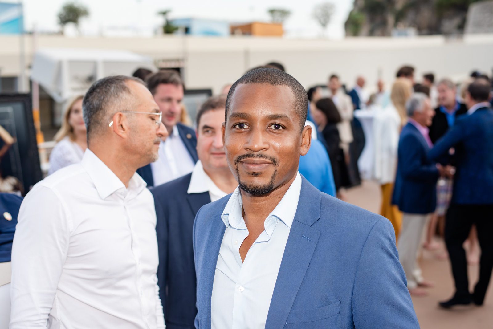 Inspiring spirit in event photography at a dynamic French gathering