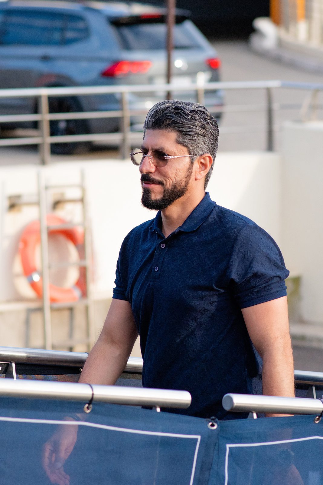 Graceful elegance in event photography at a dynamic event