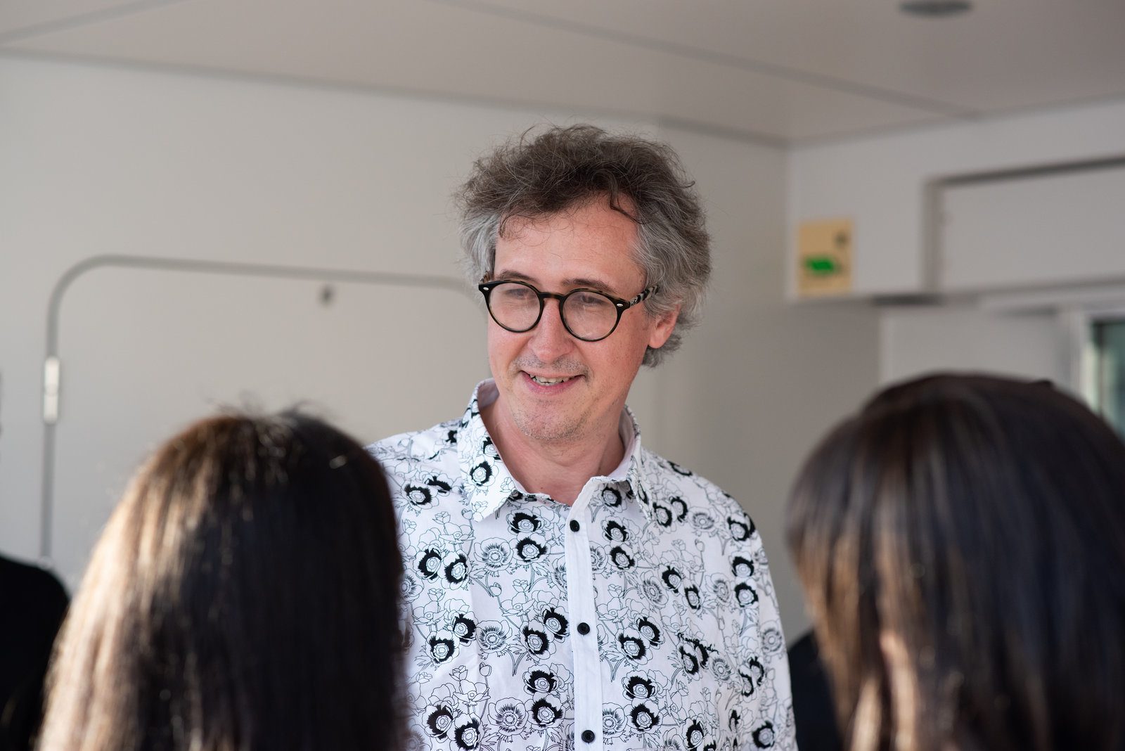 Engaging scene in event photography at a vibrant conference