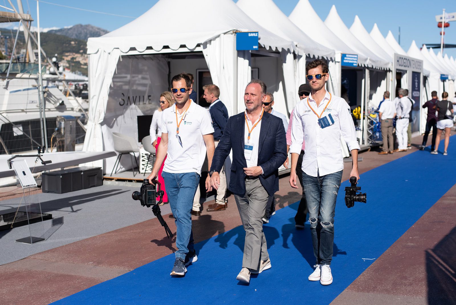 Dynamic capture in event photography at a prestigious French event