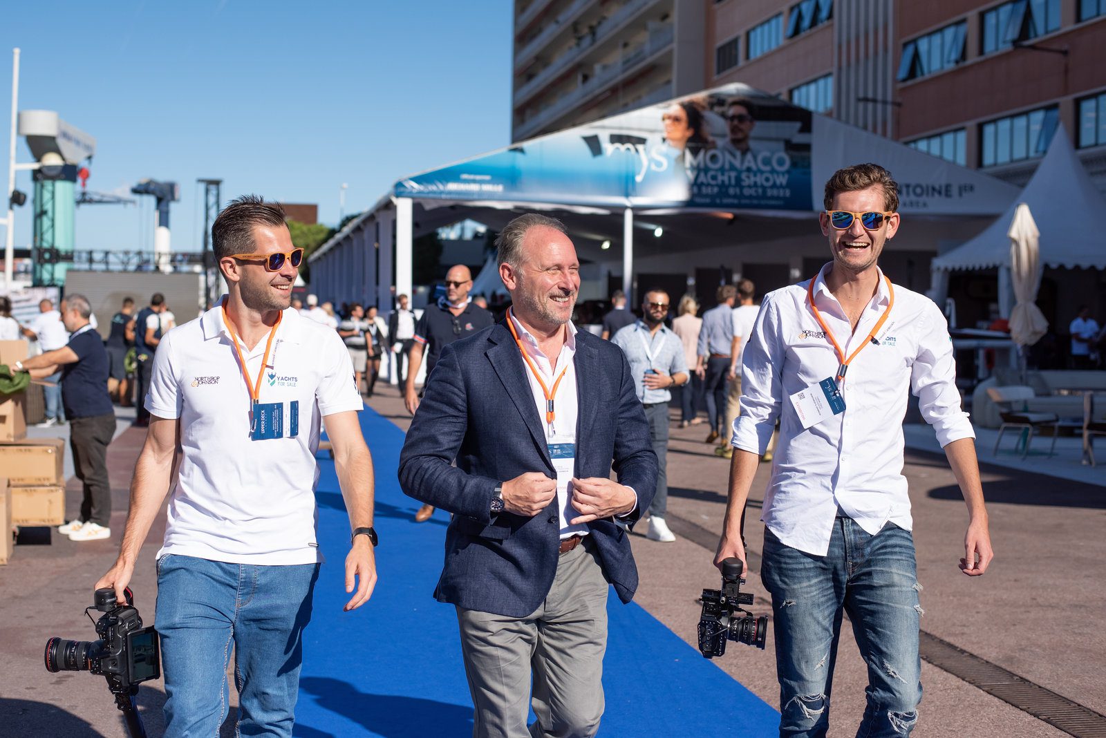 Authentic candid in event photography at a stylish French show