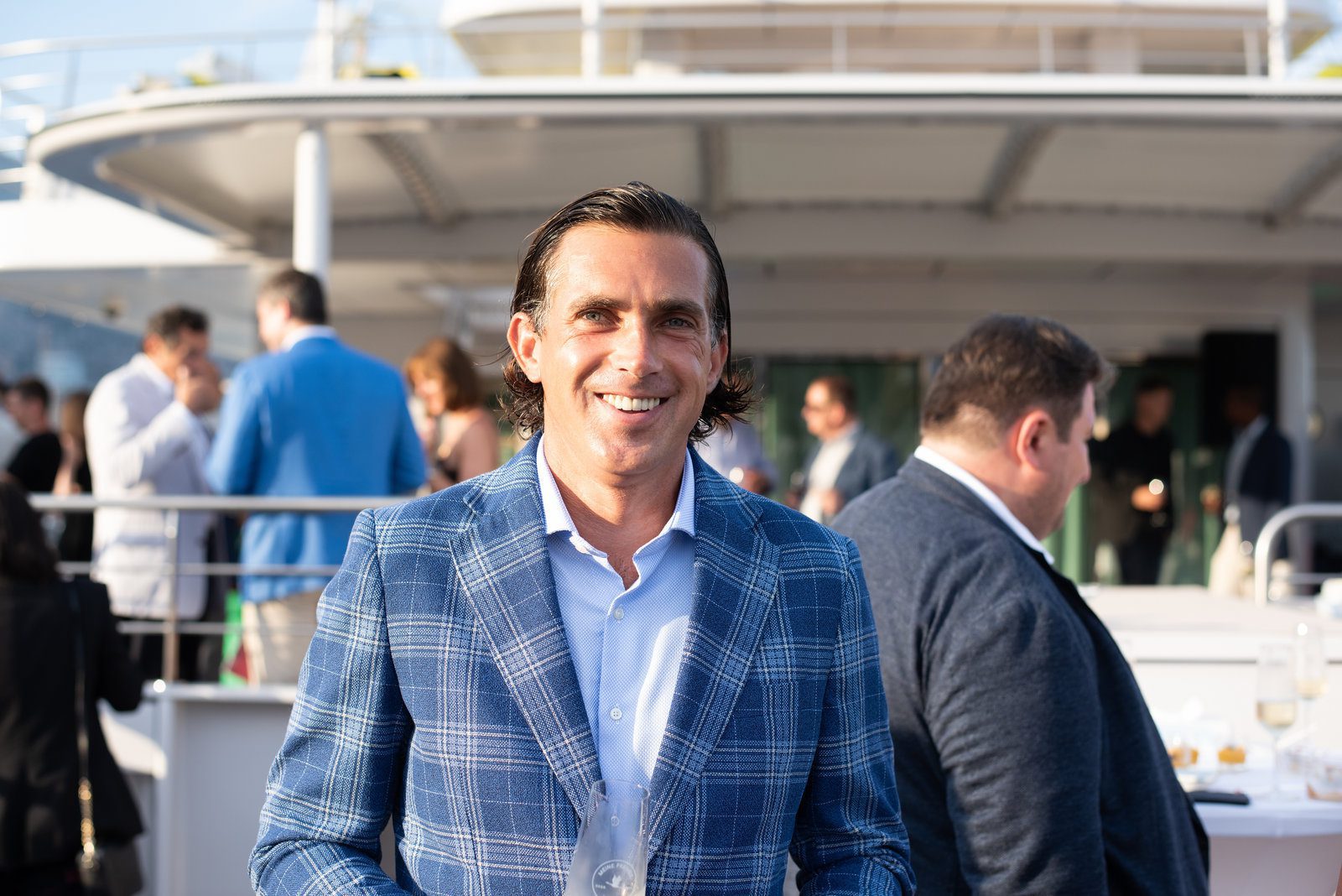 Inspiring spirit in event photography at a dynamic gathering