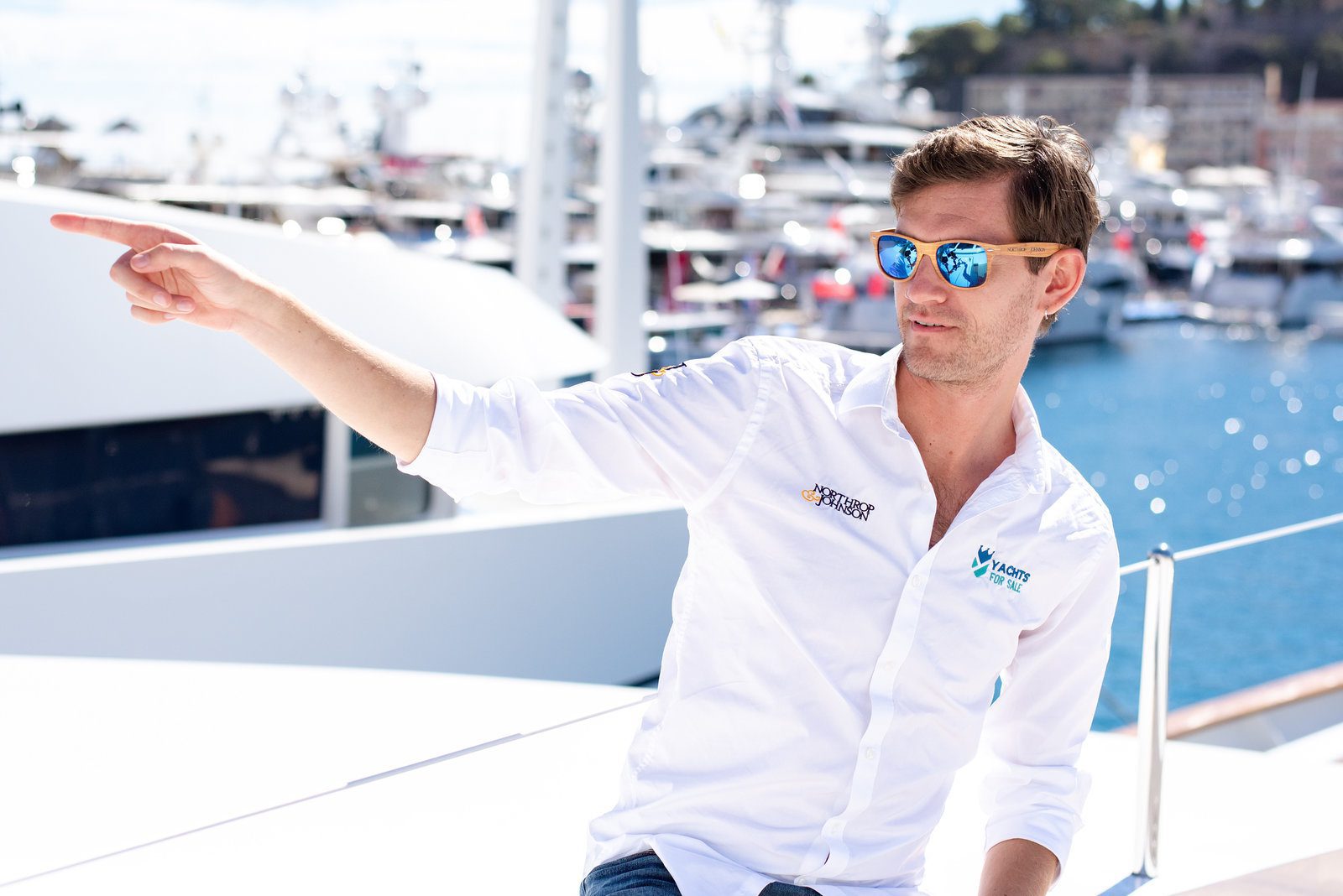 Authentic candid in event photography at a prestigious French show