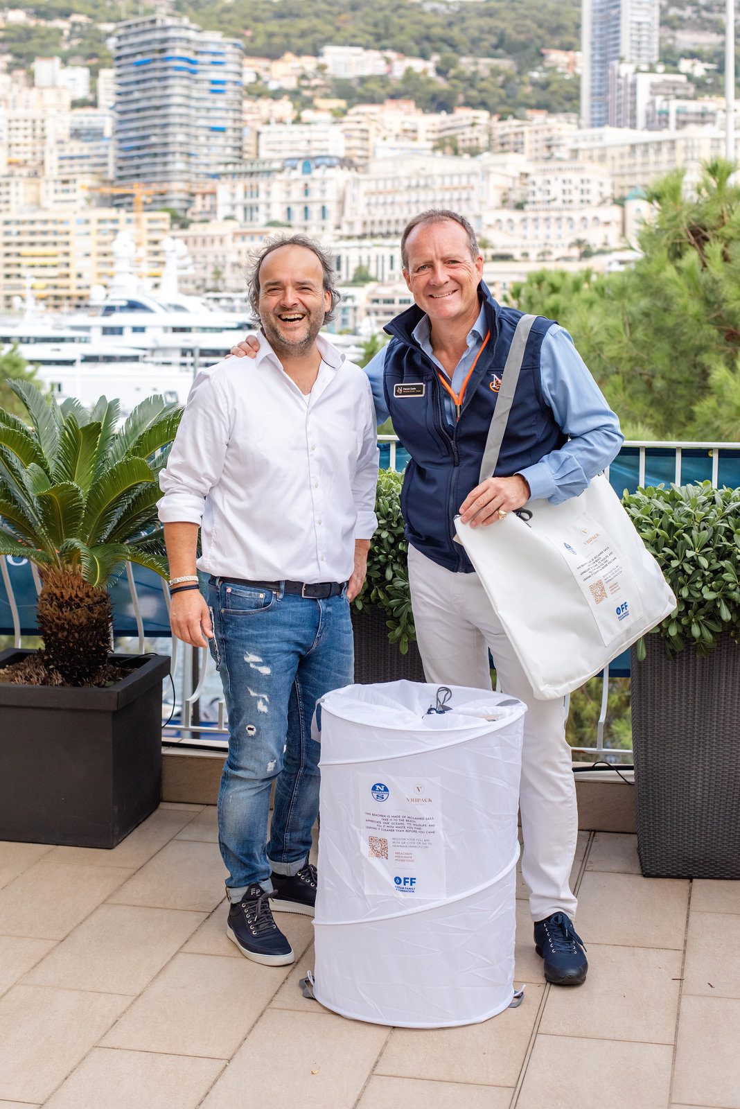 Luxe moment in event photography at a glamorous yacht show