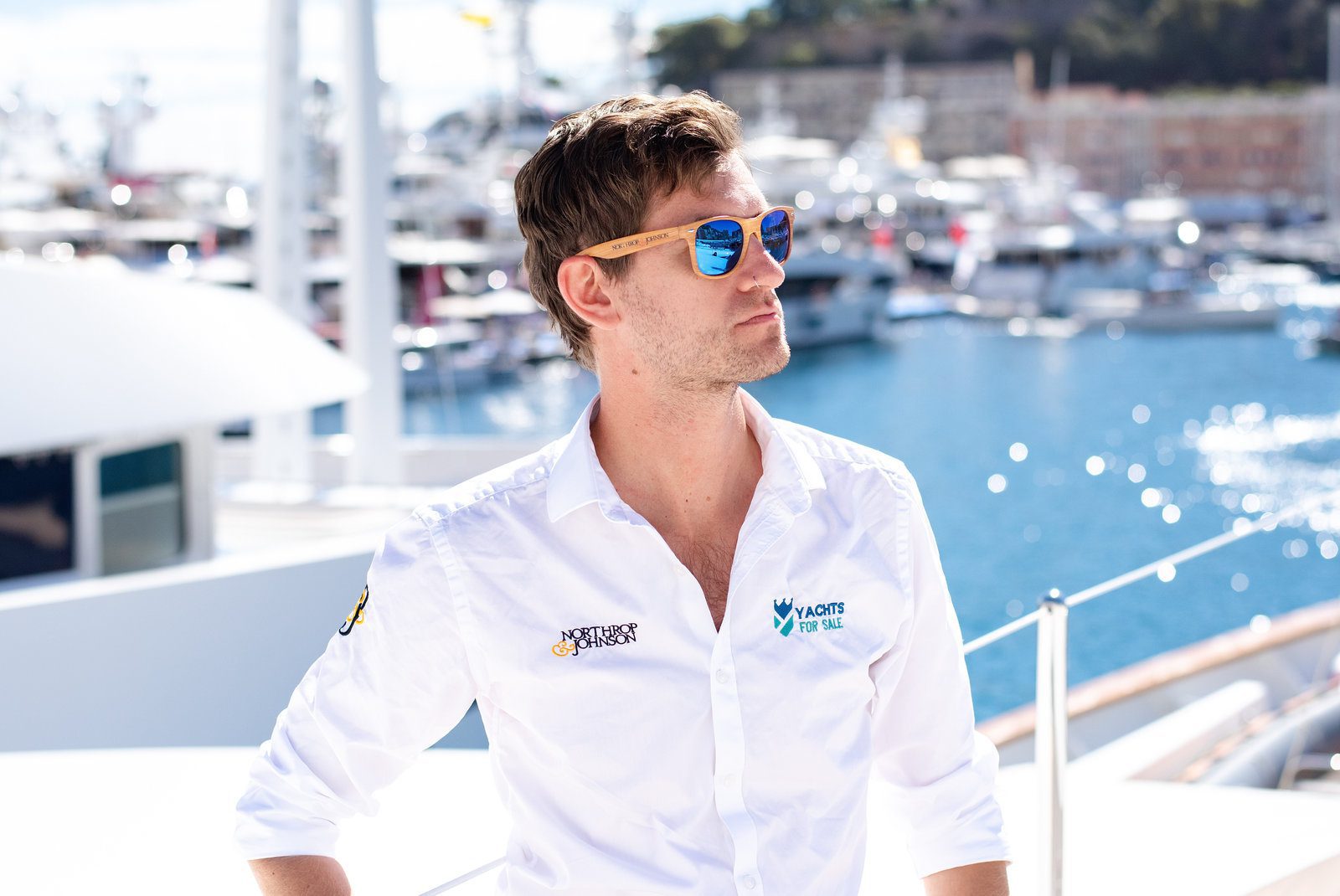 Artful frame in event photography at a stylish French event