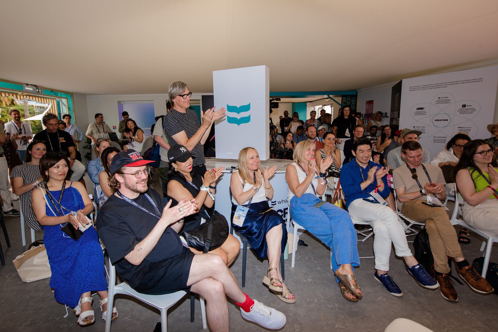 Memorable instant in event photography at a luxurious Riviera event