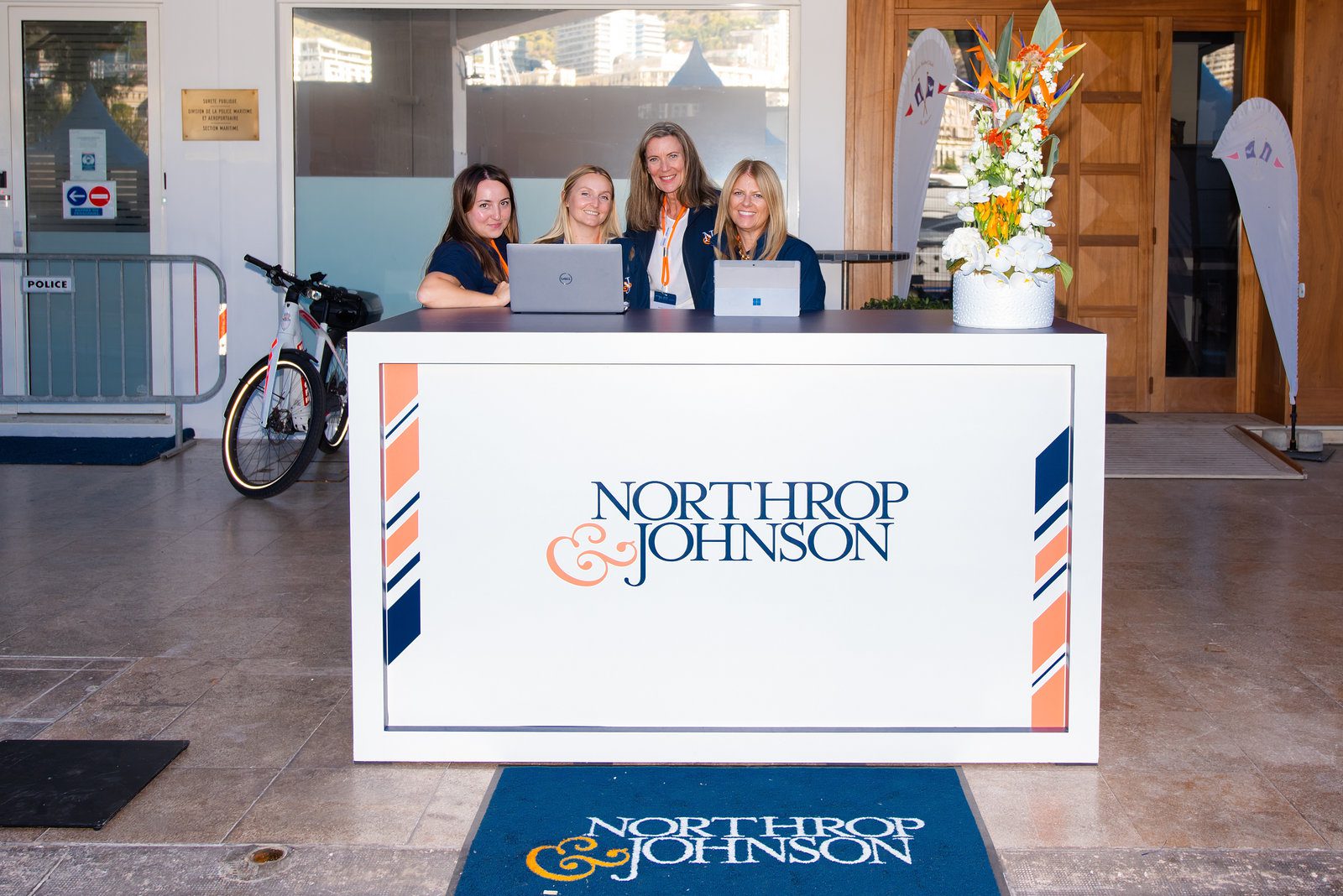 Zealous spirit in event photography at a luxurious French show