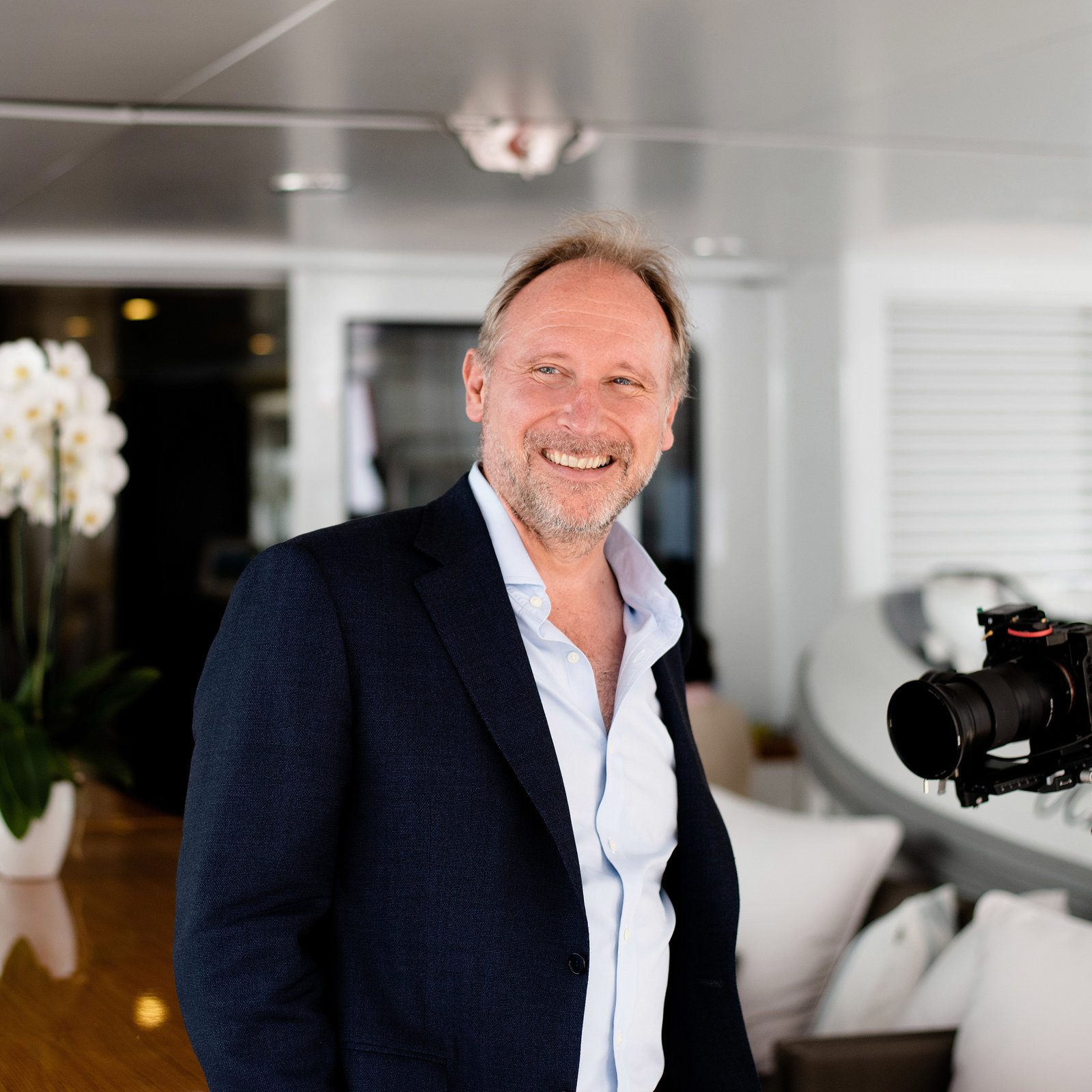 Glitzy scene in event photography at a luxurious yacht event