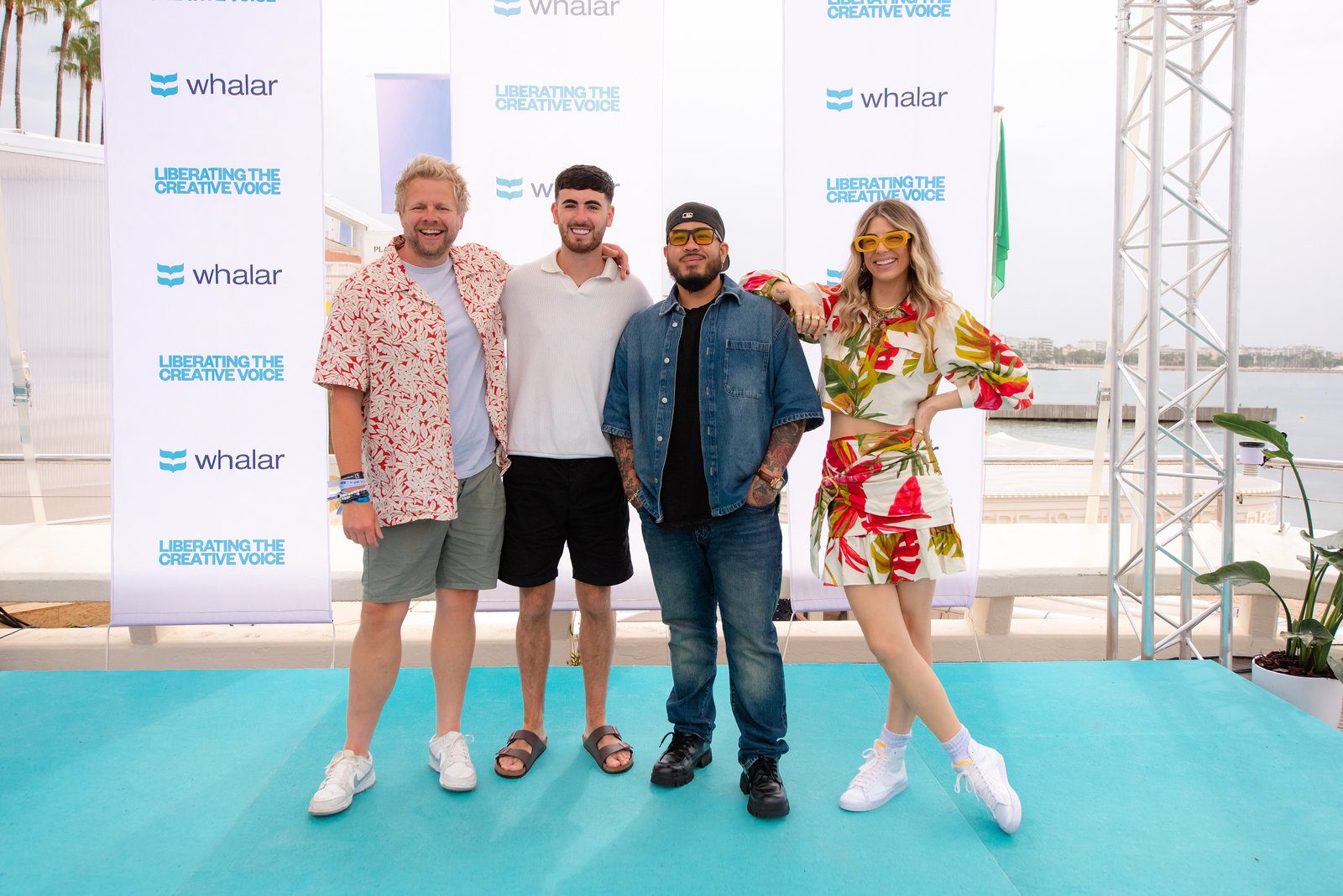 Vibrant vitality in event photography at a stylish French Riviera show