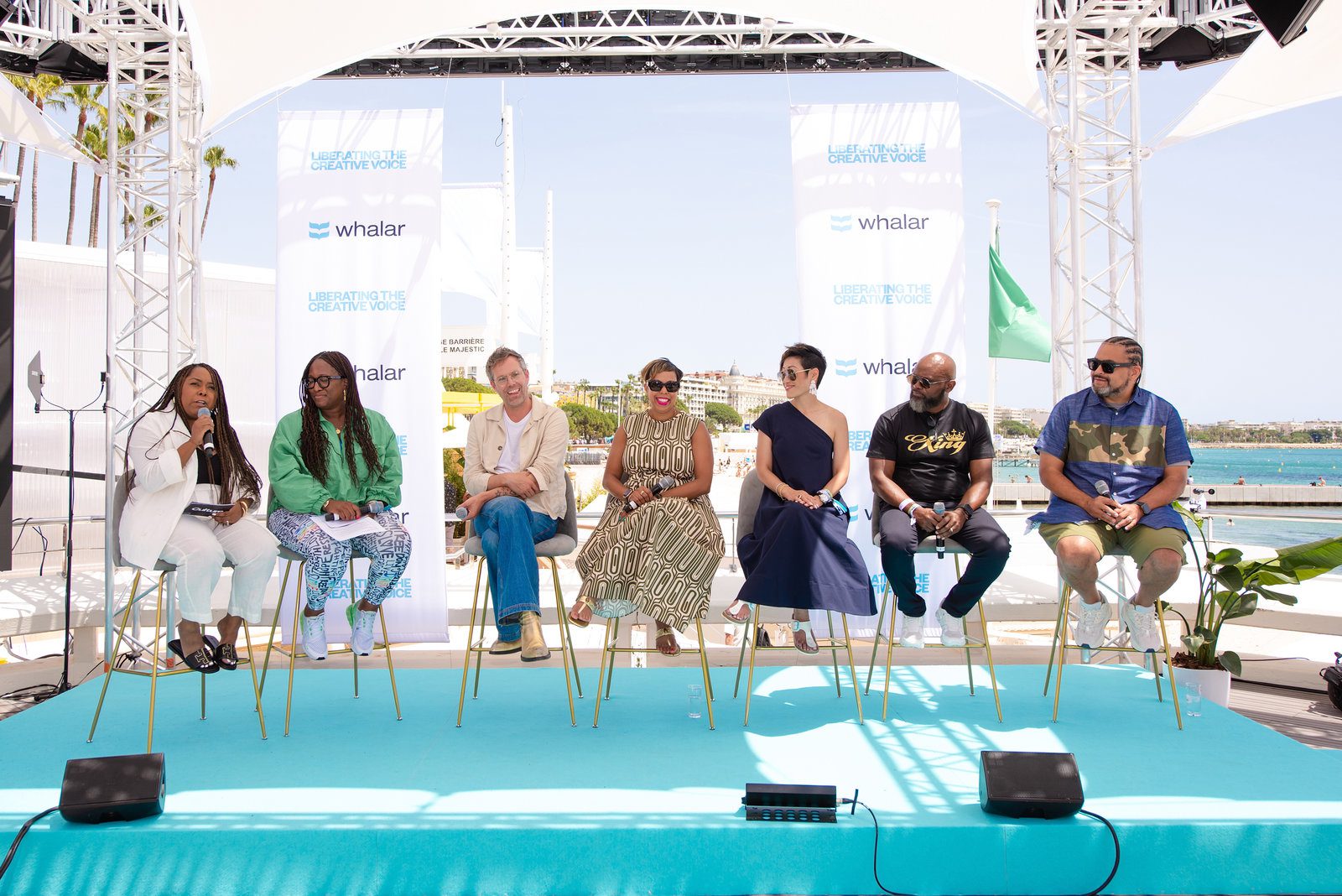 Fleeting glimpse in event photography at a luxurious Riviera gathering