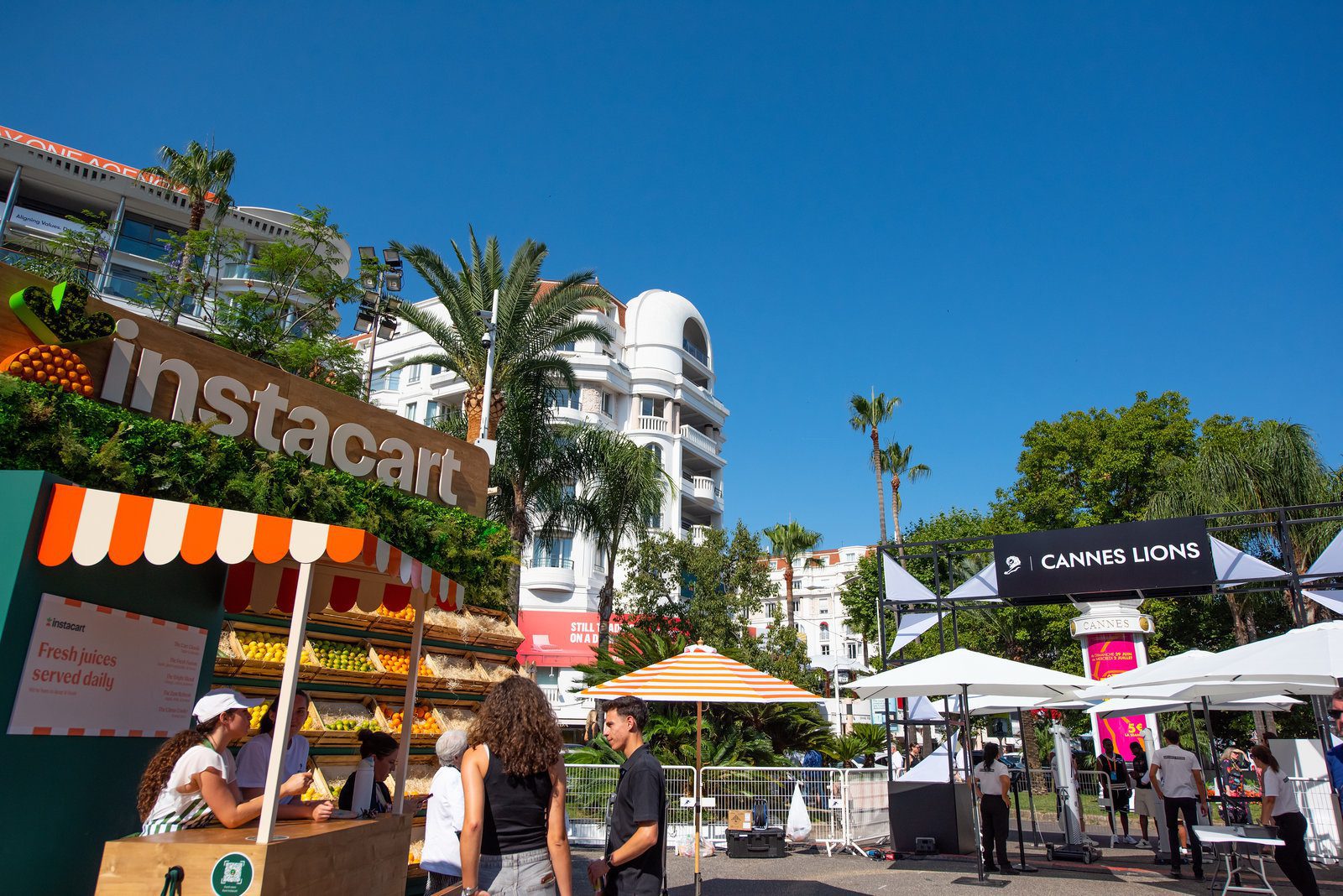 Professional event photography French Riviera capturing Toptal Marketing corporate events and business networking