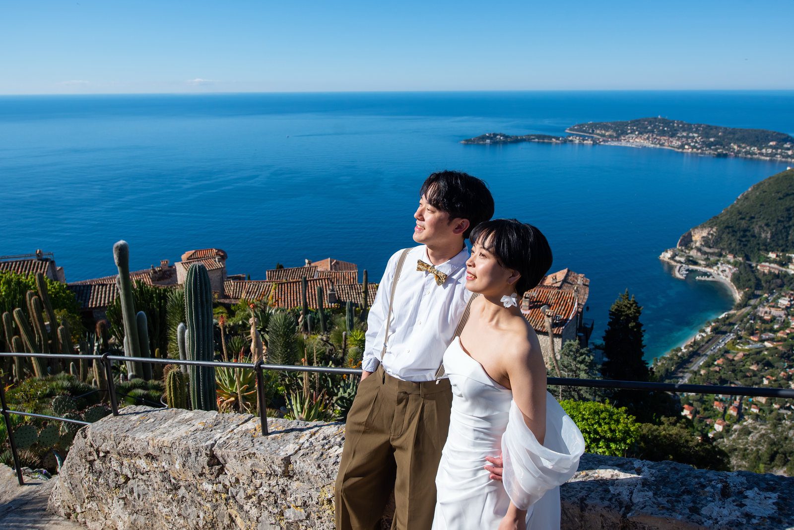 Picturesque vacation photography French Riviera highlighting hilltop settlements and panoramic sea vistas