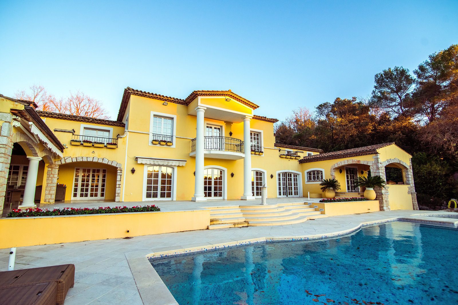 Professional real estate photography French Riviera showcasing luxury villa properties and premium living spaces