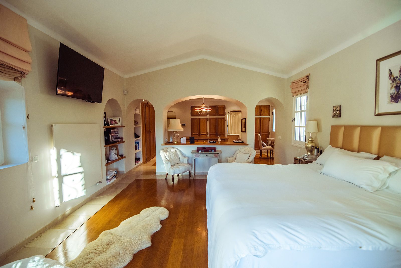 Luxurious real estate photography French Riviera displaying villa property listings and exclusive real estate