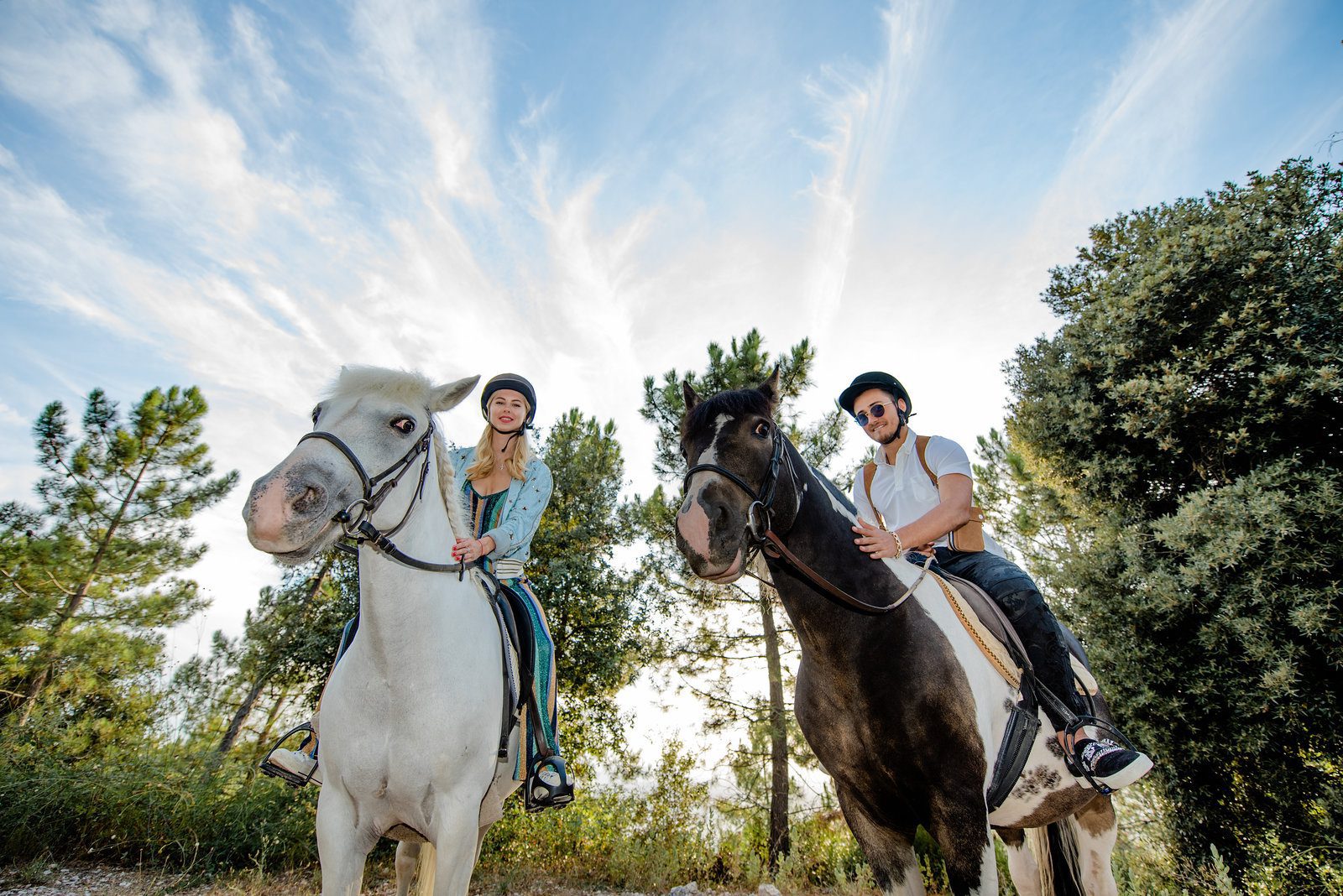 Dreamy vacation photography French Riviera showcasing romantic bliss and couple vacation experiences