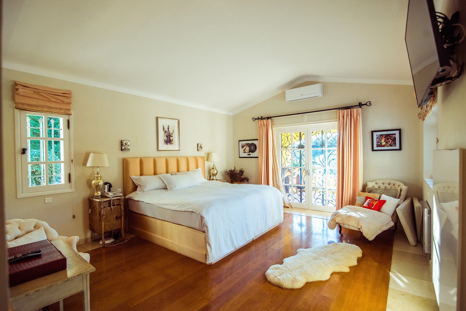 Distinguished real estate photography French Riviera displaying luxury villa homes and exclusive properties